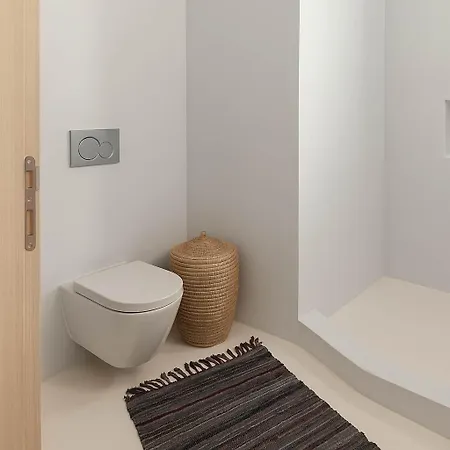 Rustic Stone House In The Heart Of Folegandros *