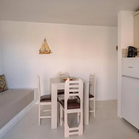 Feriehus Moniasma Rustic Stone House In Folegandros Áno Meriá