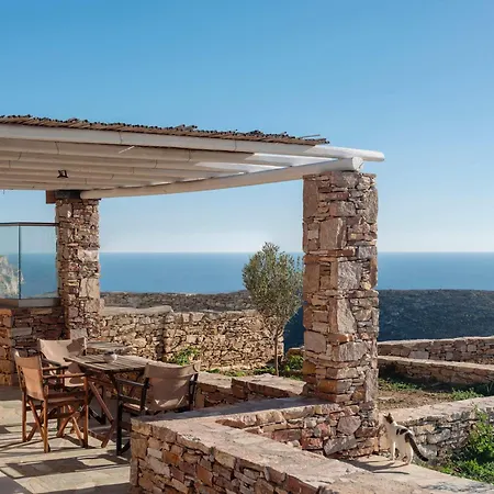 Moniasma Rustic Stone House In Folegandros Feriehus *