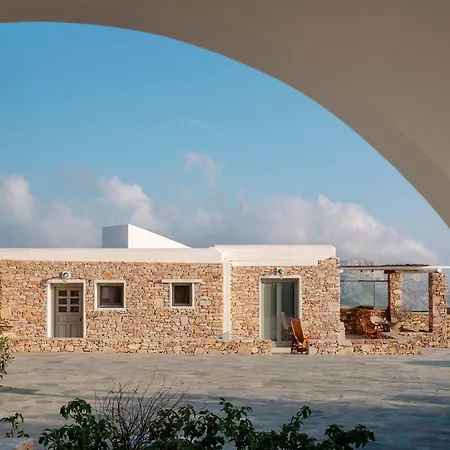 Moniasma Rustic Stone House In Folegandros Feriehus *